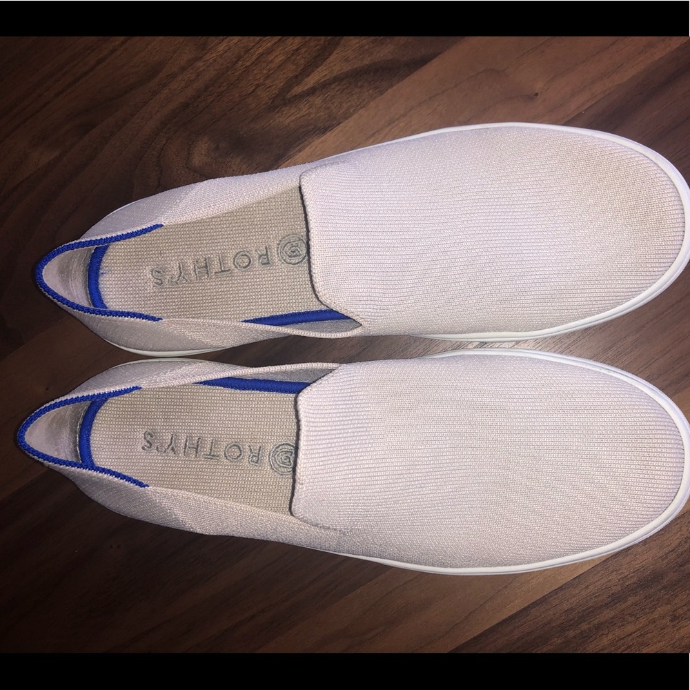 Rothys “The Sneaker” in Sand Size 10